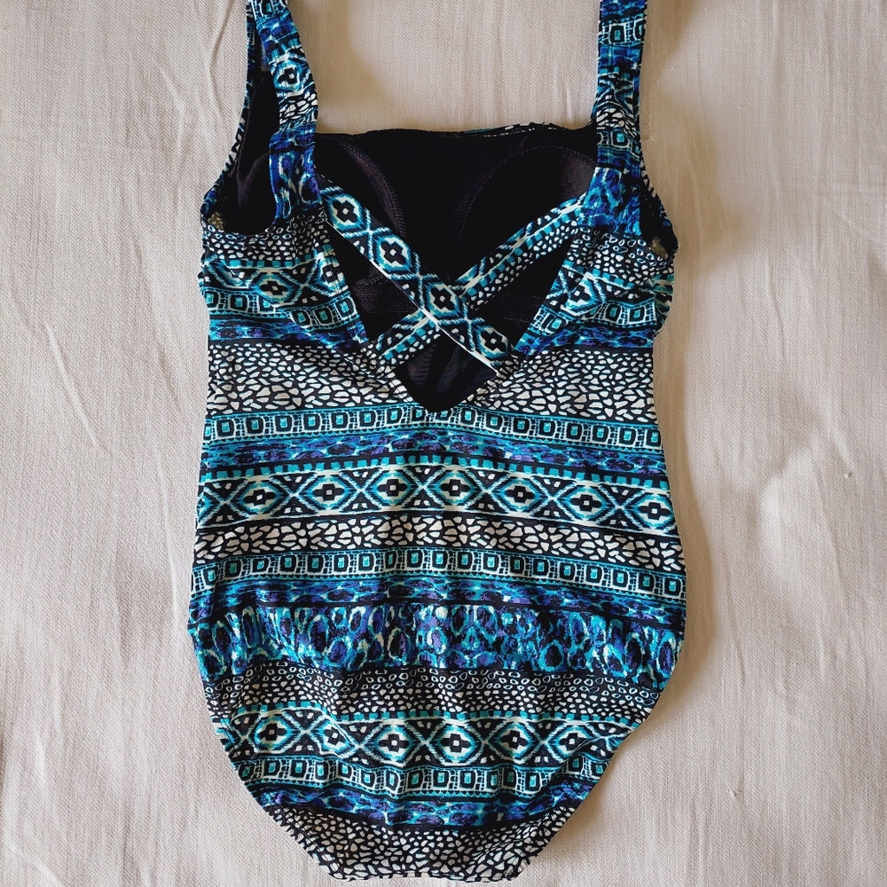 Robby Len One piece swimsuit size 10. - Picture 7 of 16